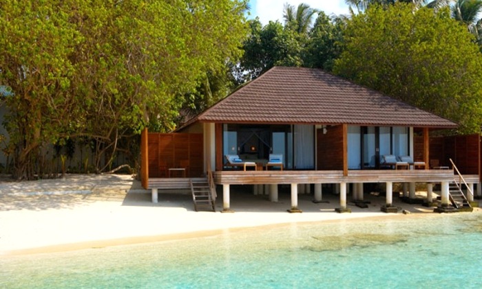 Lily Beach Resort & Spa Huvahendhoo