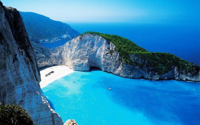 Examen des stations balnéaires les plus populaires en Grèce