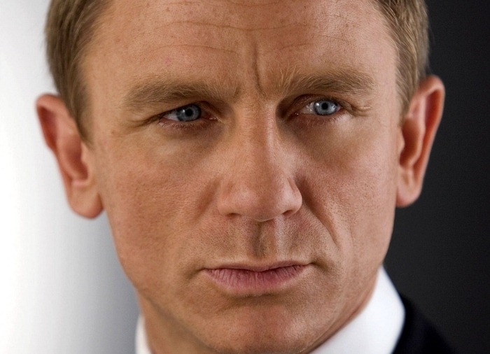 Daniel Craig