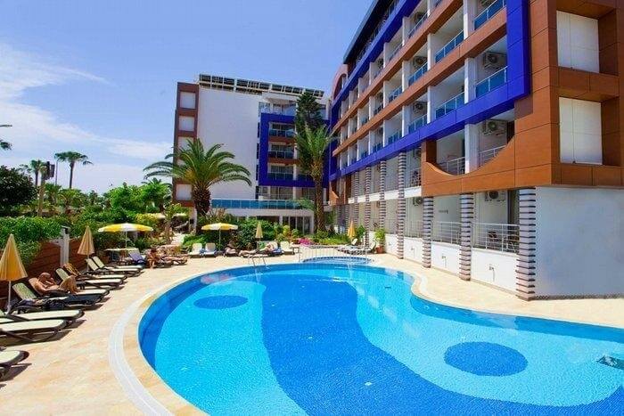 Gardenia Beach 4 *