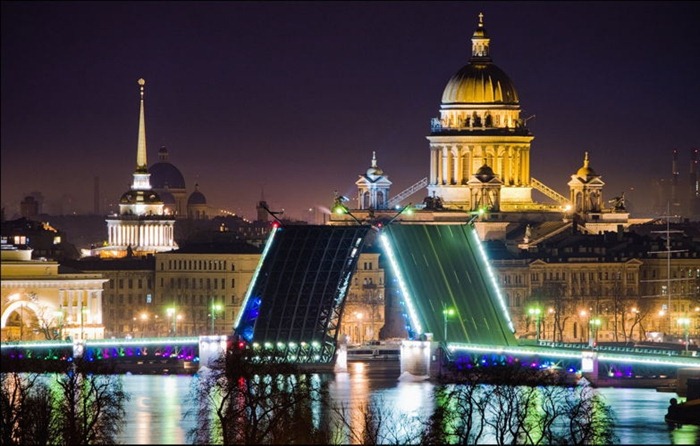 Saint-Pétersbourg et Moscou pour les vacances de mai