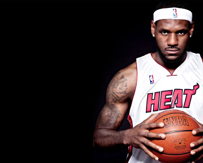 LeBron James est le basketteur le mieux payé