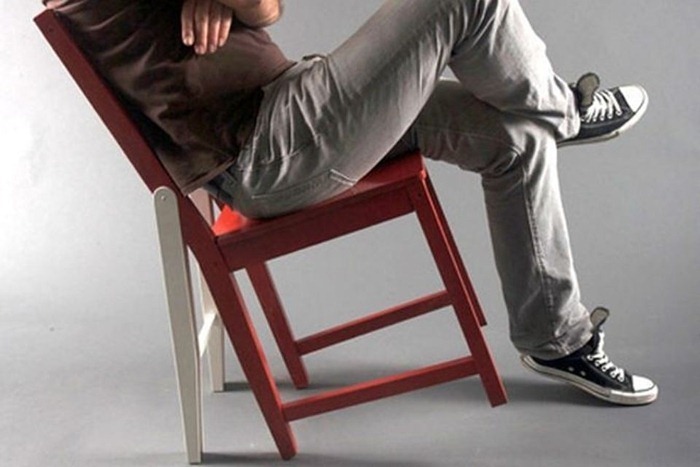 Stephen est mort en tombant d'une chaise
