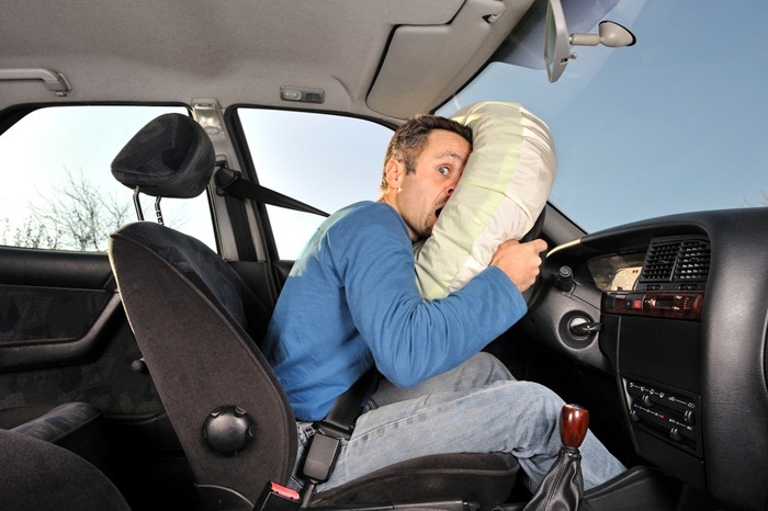 Atterrissage en toute sécurité dans la voiture