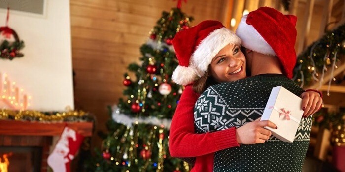 Cadeaux de nouvel an en famille