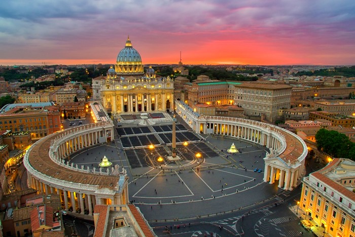 Le Vatican est le plus petit pays du monde Le Vatican est le plus petit pays du monde