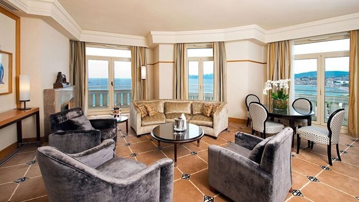 Grand Hyatt Martinez - 52 000 $