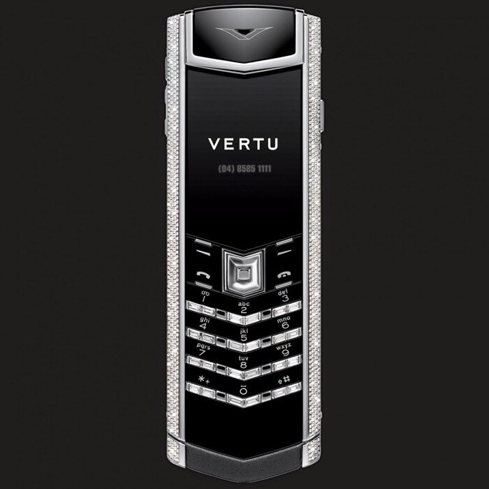 Vertu White Gold Full Pave + Baguettte le smartphone le plus cher de 2018 dans le commerce de détail