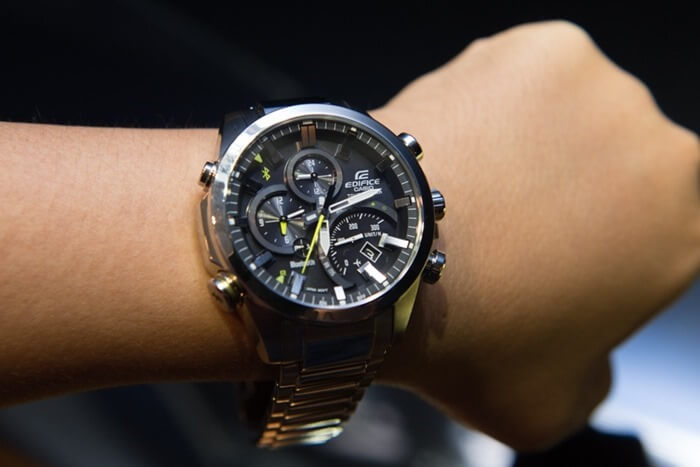 Casio Edifice EQB-500D-1A Casio Edifice EQB-500D-1A