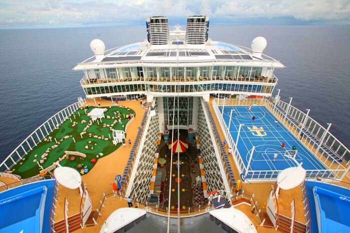 Oasis of the Seas, le plus grand navire à passagers