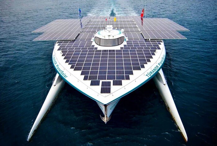Navire à énergie solaire Planet Solar
