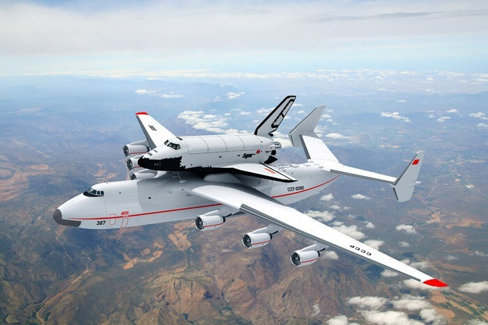 An-225 (Mriya) - le plus gros avion du monde