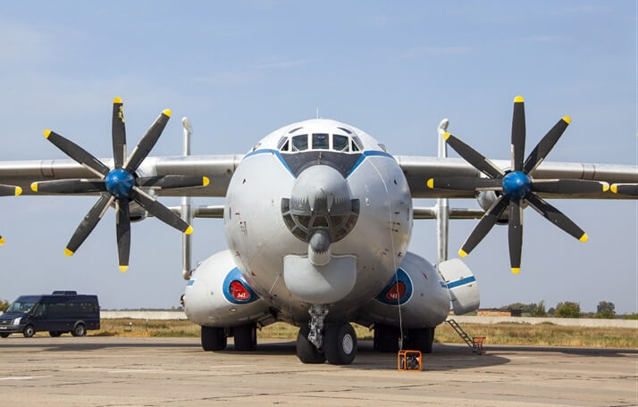 An-22 est le plus gros avion à turbopropulseur