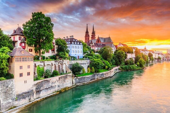 Suisse