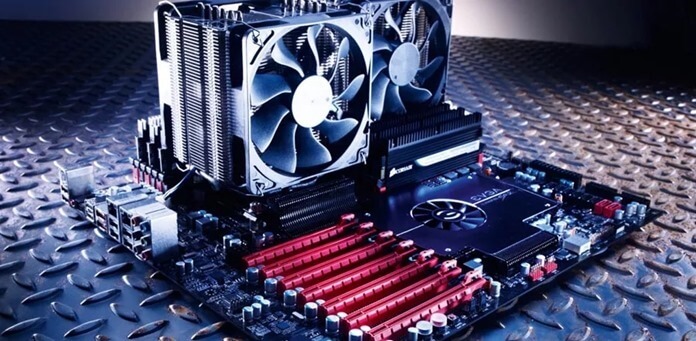 Composants informatiques comme cadeau au geek