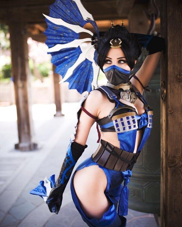 1 kitana