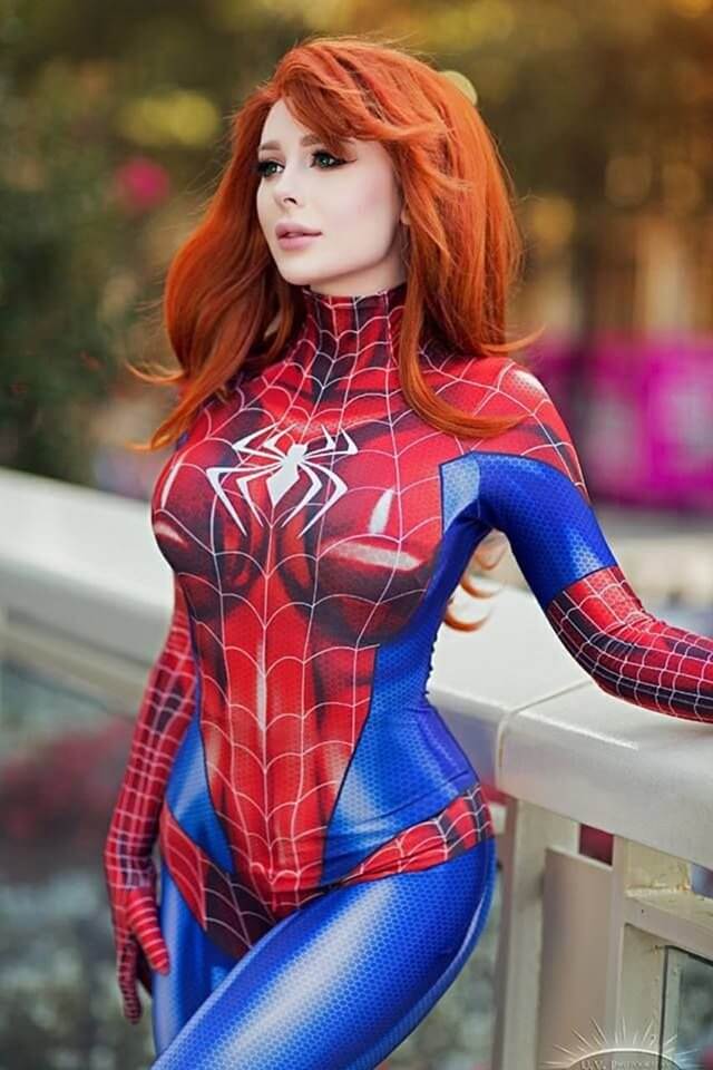 24 fille araignée