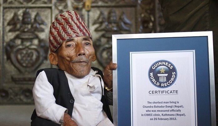 Chandra Bahadur Dangi le plus petit homme du monde