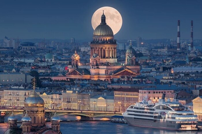 Saint-Pétersbourg