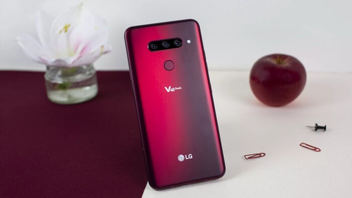 LG V40