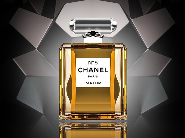 Chanel # 5 de Chanel - le parfum le plus populaire au monde