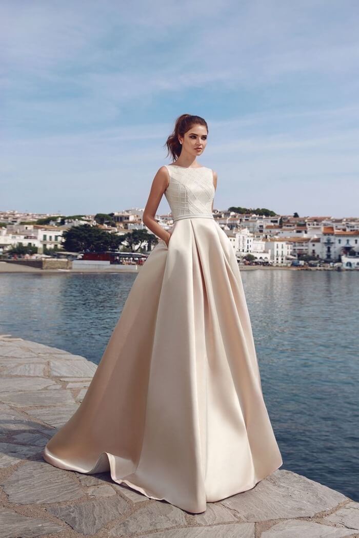 Robe en satin