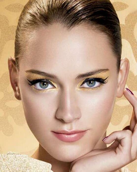 Maquillage doré