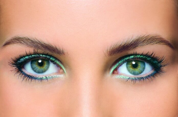 Eye-liner vert