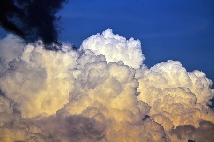 Nuage de Pyro-cumulus Nuage de Pyro-cumulus