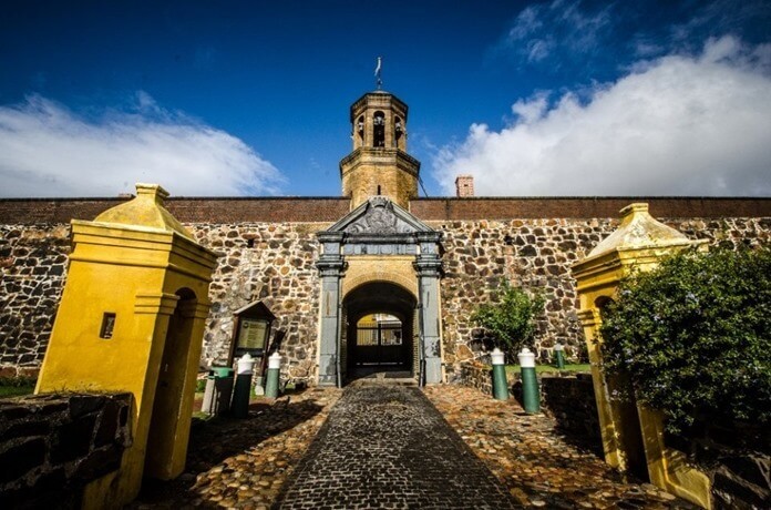 Château de Bonne-Espérance avec des esprits