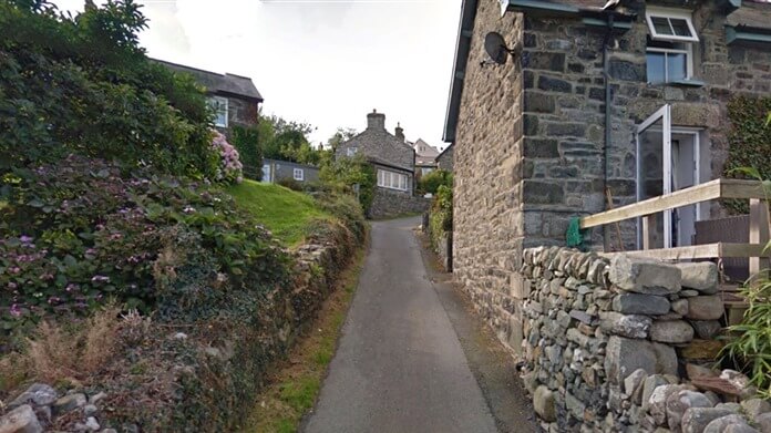 Ffordd Pen Lech
