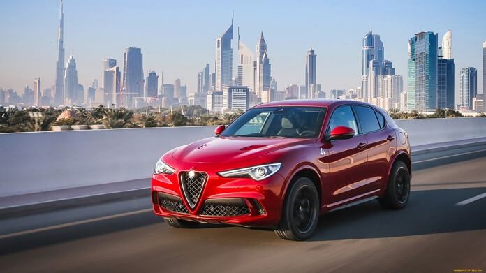 Jeremy Clarkson nommé meilleure voiture Alfa Romeo Stelvio Quadrifoglio de 2019