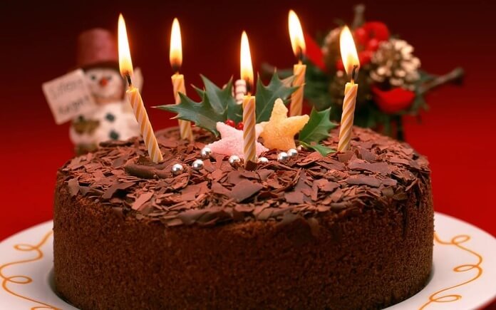 Gâteau d'anniversaire bricolage pour un mec pour la nouvelle année