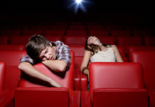 dormir dans un cinéma