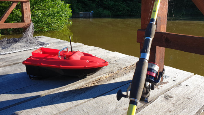 Bateau d'amorce