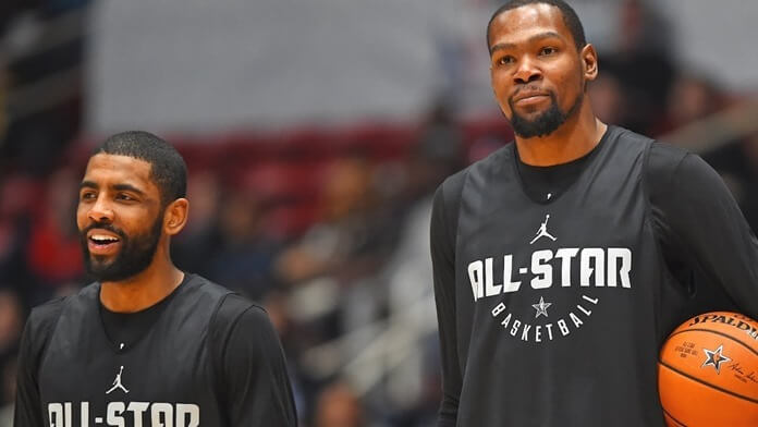 Kevin Durant et Kyrie Irving Kevin Durant et Kyrie Irving